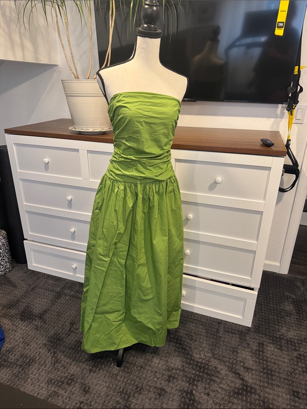 Strapless Green Maxi Dress with pockets